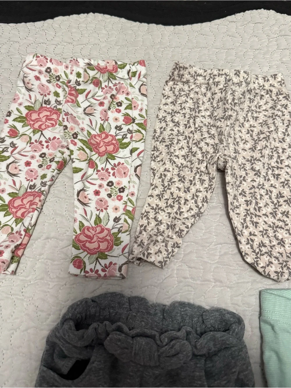 0-3 month Baby Girls Mixed gray & Floral Bottoms Pack - Gray, Pink, Mint 5 Set